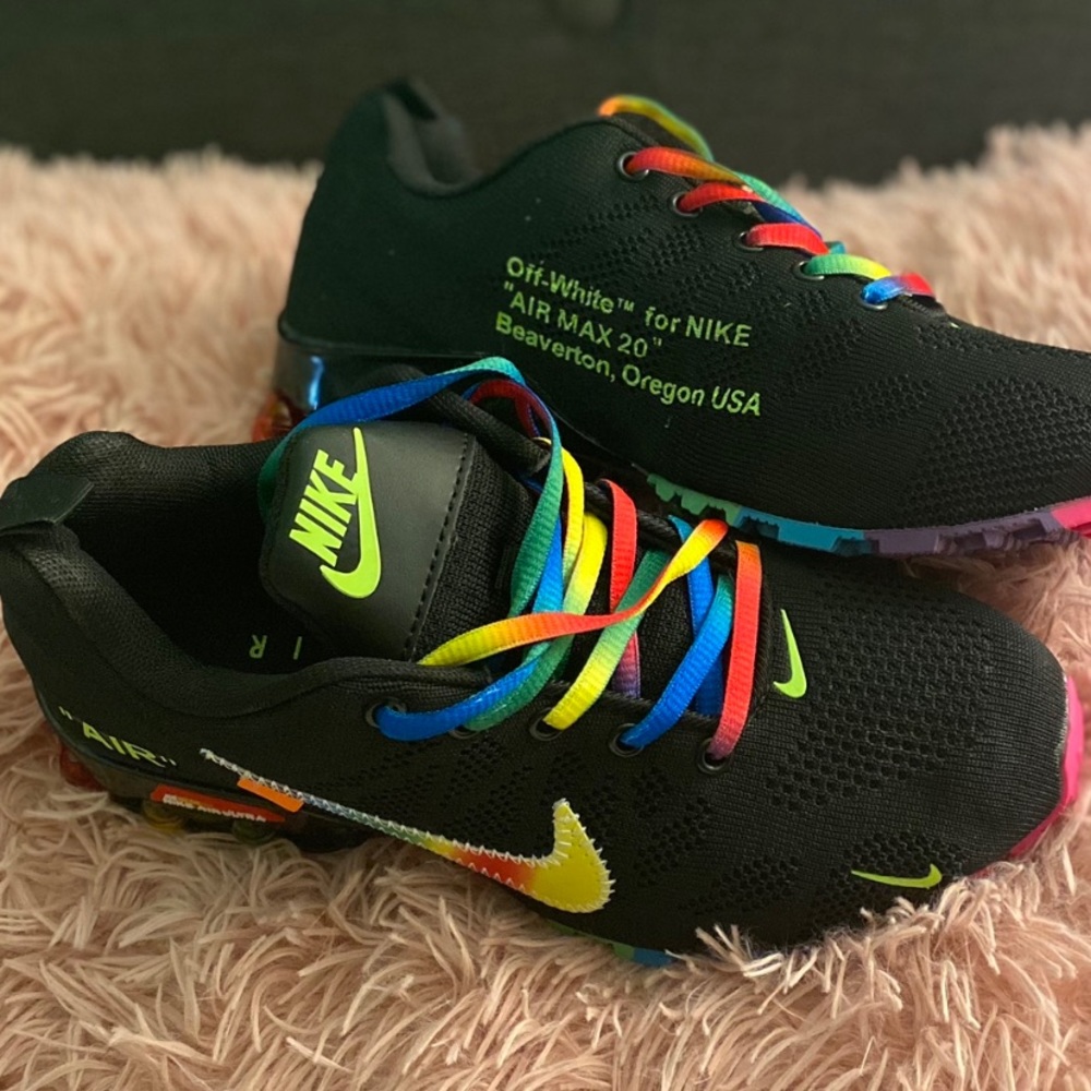 Ladies Air Max sneakers SOLD